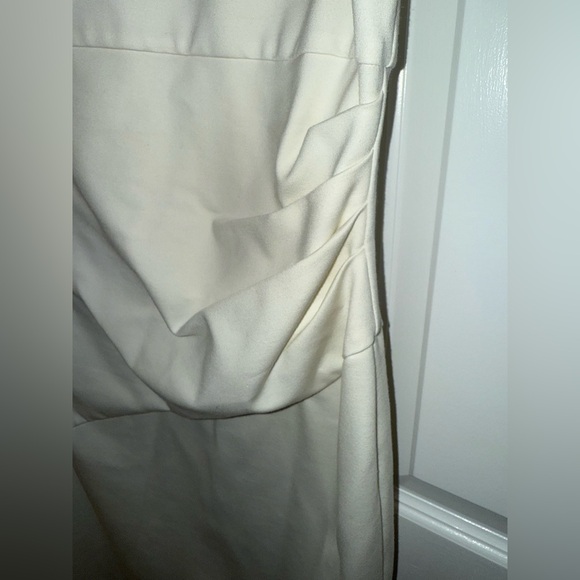 Diane Von Furstenberg Size 10 Pre-Owned - Picture 4 of 9